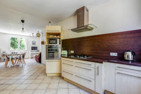 GuestReady - Cozy 3BR Flat near the Lake